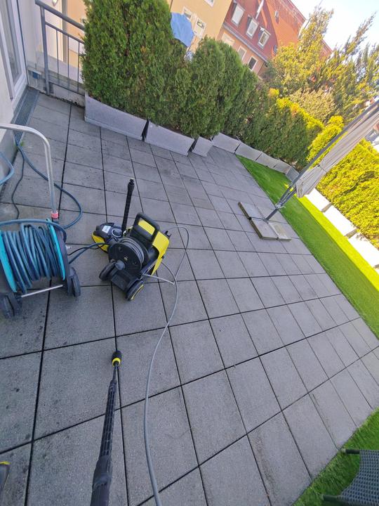 Terrasse · Plattenreinigung – Außenanlagen in Fürstenfeldbruck